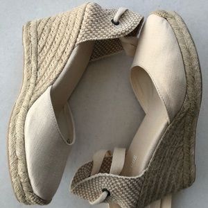 Soludos Tall Wedge Sz 7